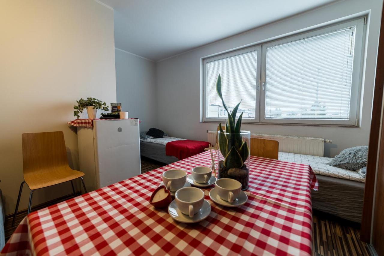 Pokoje Nad Pizzeria Poznan Luaran gambar